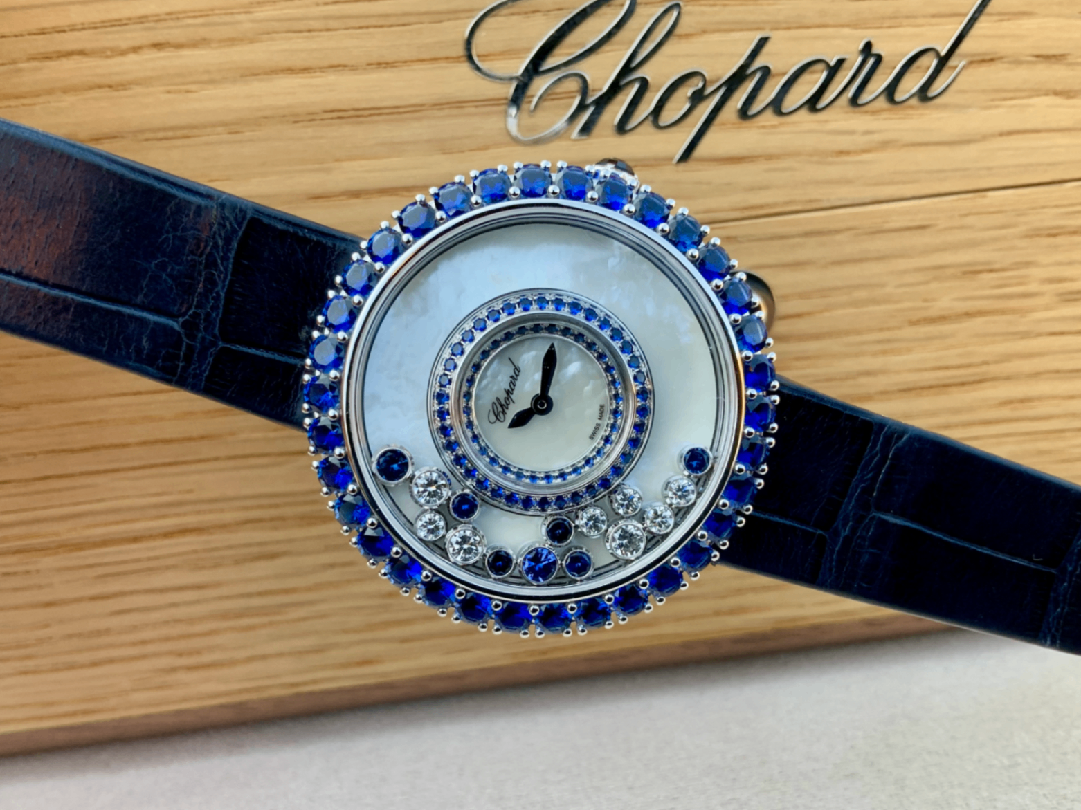 Chopard Happy Diamonds Joaillerie Blue Dream with blue sapphires and mother-of-pearl dial